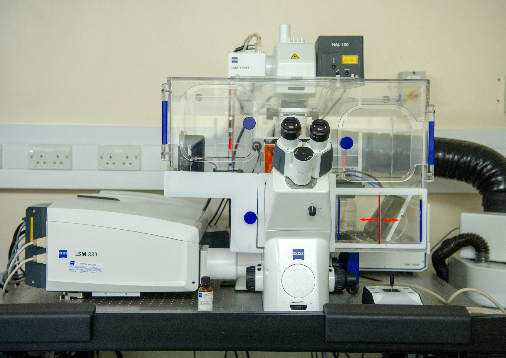 Zeiss LSM 880 Airyscan confocal microscope